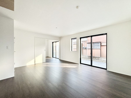 ���̑����ρ@�Ƒ������R�ƏW�܂�e���̃X�y�[�X�ɂȂ肻��    