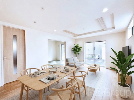 ���r���O�@�傫�ȑ����炽���Ղ�̗z���ƕ����������郊�r���O�@���Ƌ��CG�ł�  