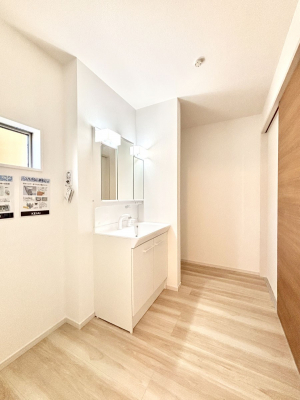 ���ʑ�E���ʏ��@���邢���ʏ��͖����̐g�x�x���y�����ł����Ⴂ�����ł��B