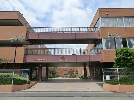 ���ӊ��@�a�@ 300m �ѕa�@