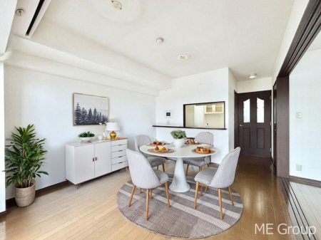 ���r���O�@�������������͋C�̂k�c�j�͉Ƒ��݂�Ȃ̉��K��ԁ@���Ƌ��CG�ł�