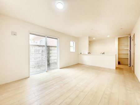 ���r���O�@���@�r���O�C���K�i���̗p�I�Ƒ��c���̎��Ԃ��[���������ȃ��r���O�_�C�j���O