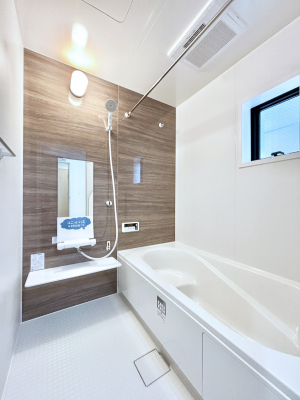 �����@����̔�����₷��؂ȃo�X�^�C���B�������Ƃ����C���y����Ŕ����Ƃ肽���ł��ˁI  