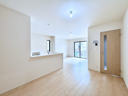 ���r���O�@���Ƒ��̓��₩�Șb�����ŕ�܂�閾�邢���r���O 