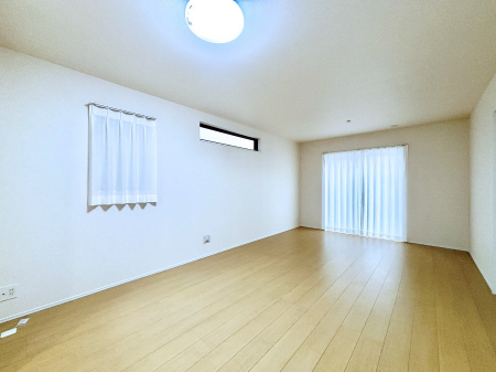 ���r���O�@�傫�ȑ����炽���Ղ�̗z���ƕ����������郊�r���O