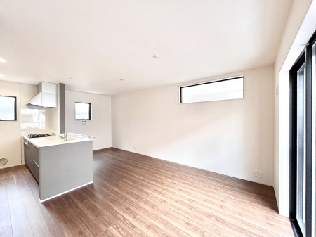 ���r���O�@�Z�ޕ��̌��������o�����A�C���e���A���l����̂��y���݂ȃ��r���O�ł��I 