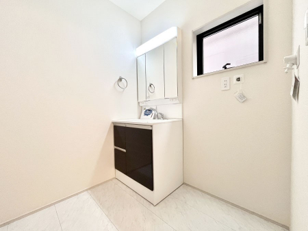 ���ʑ�E���ʏ��@���邢���ʏ��͖����̐g�x�x���y�����ł����Ⴂ�����ł��B