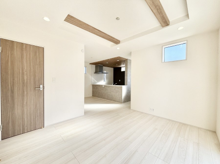 ���r���O�@�Z�ޕ��̌��������o�����A�C���e���A���l����̂��y���݂ȃ��r���O�ł��I 