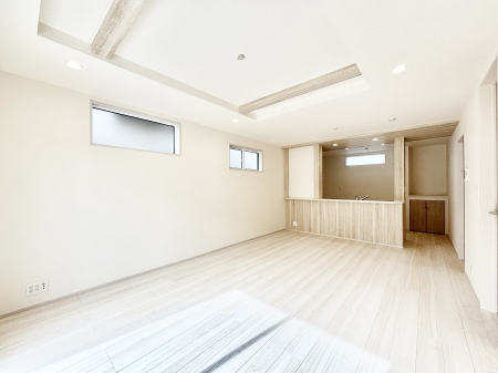 ���r���O�@�i�`�������e�C�X�g�̗D�����_�炩���F�g���̃t���[�����O���f�G�ȃ��r���O�ł��ˁB