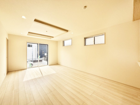 ���̑����ρ@�Ƒ��̏Ί炪���R�Ɛ��܂�Ă���A����ȕ��͋C�̃_�C�j���O�Ɏd�オ���Ă��܂��B