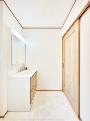 ���̑��@��Ƃ�̐��ʃX�y�[�X�Œ��̐g�x�x�����N���N