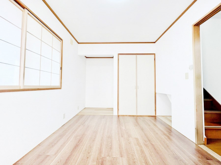 ���̑����ρ@�i�`�������ȃt���[�����O�͂ǂ�ȃC���e���A�ɂ��}�b�`�B  