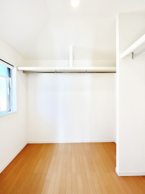 ���̑��@�ߗނ��n���K�[�Ɋ|�����܂܎��[�ł���WIC�B�ߗނ̐������ڂ����₷���ĕ֗��ł��I