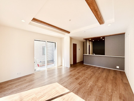 ���r���O�@�Ƒ��c���̎��Ԃ����������Ȃ��났�̃��r���O�_�C�j���O�B   �@