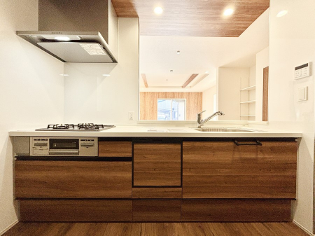 �L�b�`���@�������������I�ɁA�y�����I�V�X�e���L�b�`��  �@