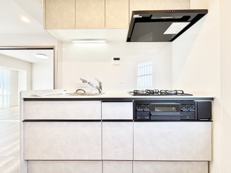 �L�b�`���@�������������I�ɁA�y�����I�V�X�e���L�b�`��