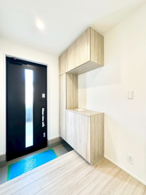 ���ց@�K���X�X���b�g�̓��������փh�A�������Ɍ���͂��Ă���܂�