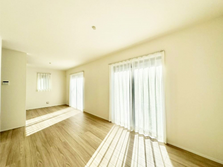 ���̑����ρ@�Ƒ������R�ƏW�܂�e���̃X�y�[�X�ɂȂ肻��