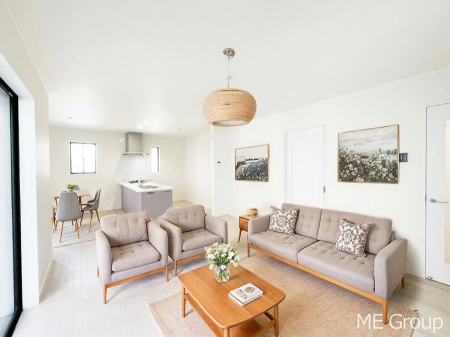 ���r���O�@�������������͋C�̂k�c�j�͉Ƒ��݂�Ȃ̉��K��ԁ��Ƌ��CG�ł�