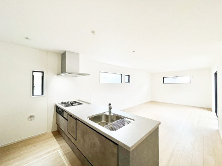 �L�b�`���@���������Ȃ��炲�Ƒ��Ƃ̉�b���y���߂�ΖʃJ�E���^�[�L�b�`��