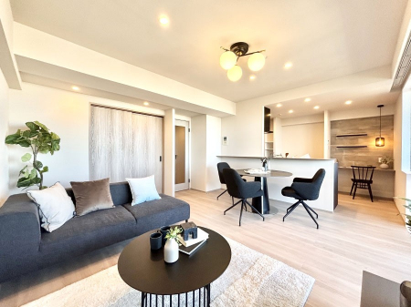 ���r���O�@�������������͋C�̂k�c�j�͉Ƒ��݂�Ȃ̉��K���