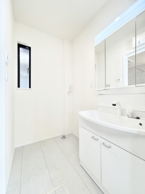 ���̑��@���̂��閾�邢�����h���[�X�y�[�X