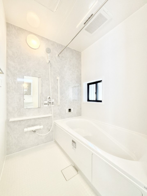 �����@����̔�����₷��؂ȃo�X�^�C���B�������Ƃ����C���y����Ŕ����Ƃ肽���ł��ˁI  