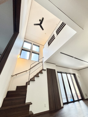 ���̑��@�����t���Ŗ��邢�K�i�B�萠�t���ŏ���~������S�B�����Ȃ��q�l�����Ă����S�ł��ˁB