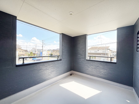 �o���R�j�[�@�}�Ȃ��V�C�̕ω��ɂ����S�ȃC���i�[�o���R�j�[