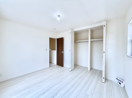 �q�������@�q�������ɂ��������߂Ȏ��[�X�y�[�X�����Ղ�̋���