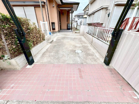 �@�����Ɍ������Ȃ����ԃX�y�[�X�B