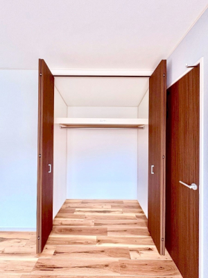 ���[�@�����Ղ�̎��[�X�y�[�X�ŉ��K�ɕ�点���� 