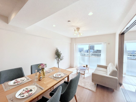 ���̑����ρ@���邢�z���������A�����̕��͋C�ɖ��������_�C�j���O�B 