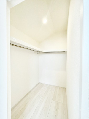 ���̑��@�ߗނ��n���K�[�Ɋ|�����܂܎��[�ł���WIC�B�ߗނ̐������ڂ����₷���ĕ֗��ł��I