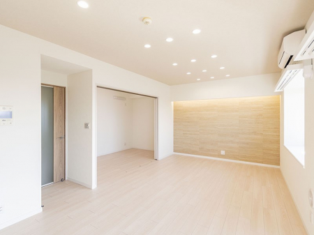 ���r���O�@�������������͋C�̂k�c�j�͉Ƒ��݂�Ȃ̉��K���