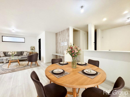 ���r���O�@���r���O�w�K��ݑ�[�N�ɂ��g����X�^�f�B�J�E���^�[�t���̃��r���O�B���Ƌ��CG�ł�  