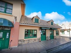 ���ӊ��@�V���b�s���O�Z���^�[ 1700m �A�[�N�^�E��