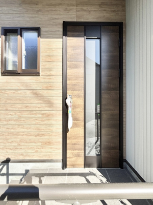 ���ց@�Z�܂��̊�����o����A���փh�A�B 