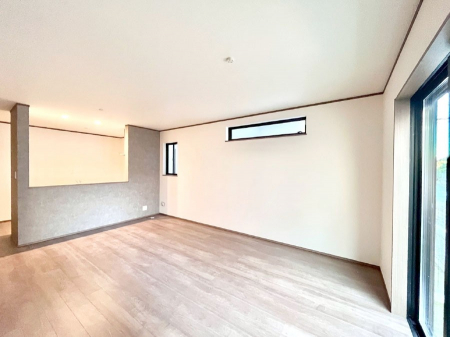 ���r���O�@�Z�ޕ��̌��������o�����A�C���e���A���l����̂��y���݂ȃ��r���O�ł��I 