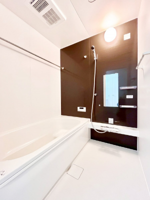 �����@����̔�������Ă���閾�邢�������̂���o�X���[��