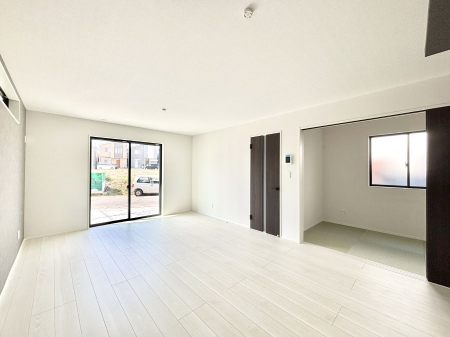 ���̑����ρ@�傫�ȑ����炽���Ղ�̗z���ƕ����������郊�r���O  