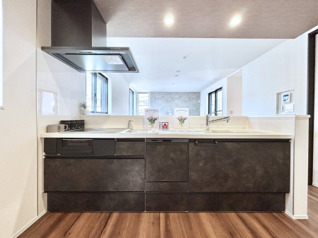 �L�b�`���@�������������I�ɁA�y�����I�V�X�e���L�b�`��  