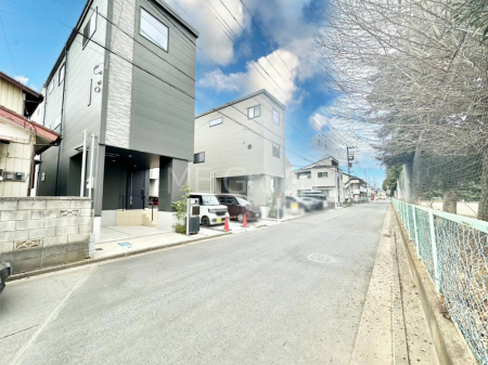 ���n�O�ώʐ^�@���ʂ��̗ǂ��ƂƂ��ɁA�X���݂ɊJ������^���Ă���܂��B 