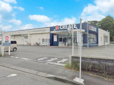 ���ӊ��@�h���b�O�X�g�A 300m �N���G�C�g�r�c �c�������X