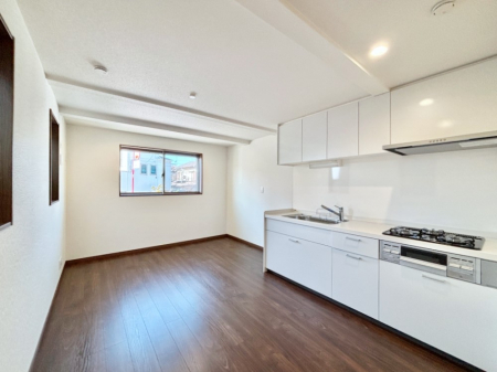 ���r���O�@�������������͋C�̂k�c�j�͉Ƒ��݂�Ȃ̉��K���  