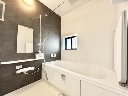 �����@����̔�����₷��؂ȃo�X�^�C���B�������Ƃ����C���y����Ŕ����Ƃ肽���ł��ˁI  