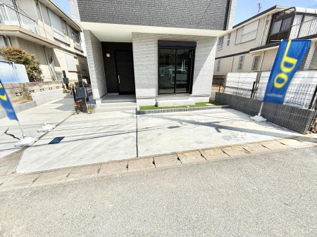 �@�����Ɍ������Ȃ����ԃX�y�[�X�B