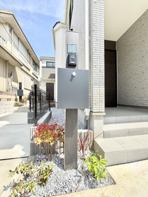 ���̑��@�V���v���f�U�C���̃|�X�g�B