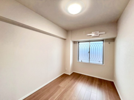 �Q���@�g���₷���`�Ńx�b�g��Ƌ�̒u�����ɂ����邱�Ƃ�����܂���B   