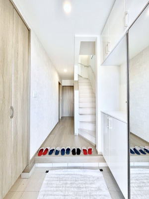 ���ց@�Ƒ��̋A��₨�q�l�������������}���錺��